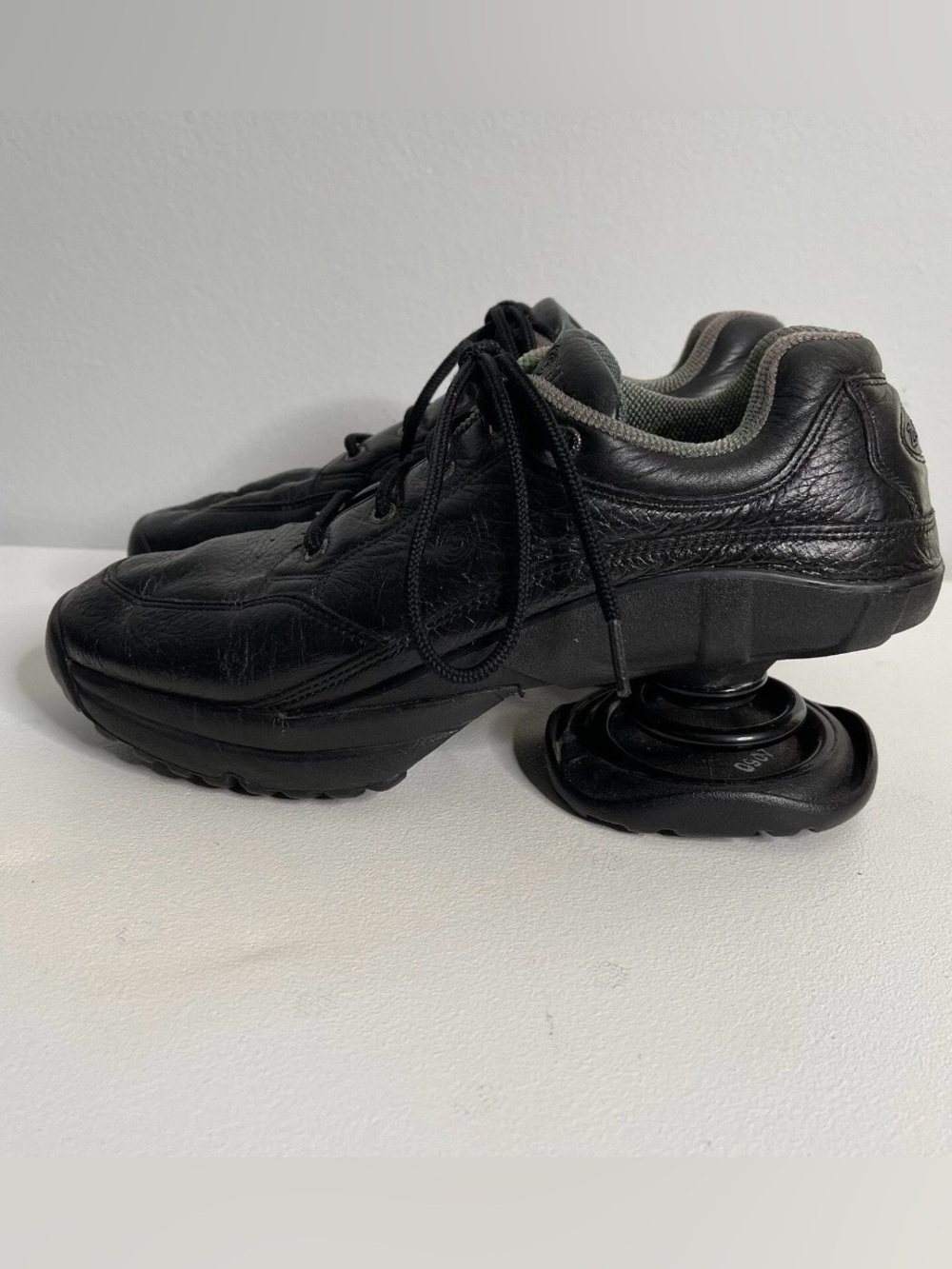 Z-Coil Women’s Low Impact Spring Pain Relief Comfort Walking Shoes Size M8